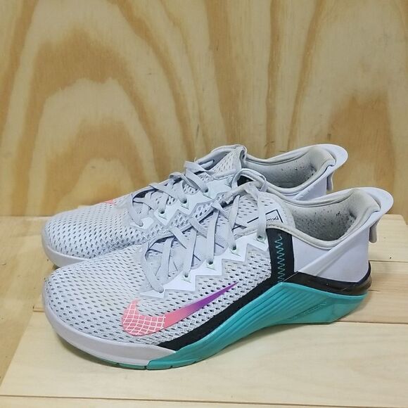 Nike Metcon 6 FlyEase VI Grey Aqua Crimson Training Shoes women’s 9 1/2 - Picture 2 of 9